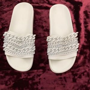White slides with chain accent